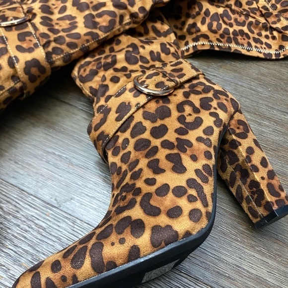 Women's Knee Boots, Sexy Leopard Print Pointed  Toe Stiletto Boots, 7.5 - Picture 2 of 8